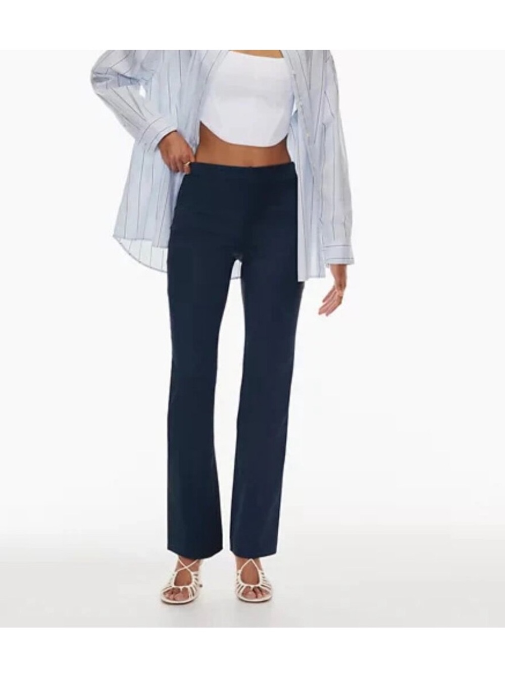BRAND NEW Aritizia Ten by Babaton Satin flare pants. Size 00